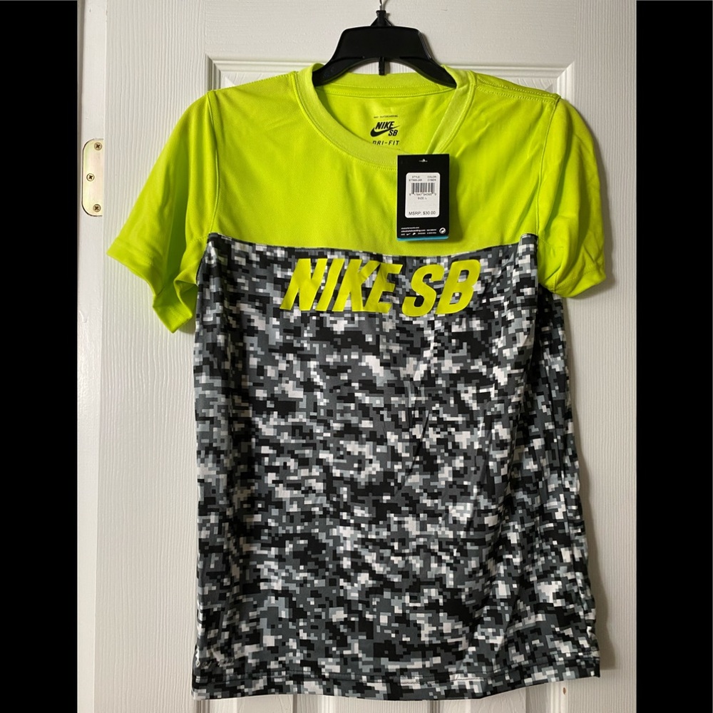 Nike SD performance T-shirt
